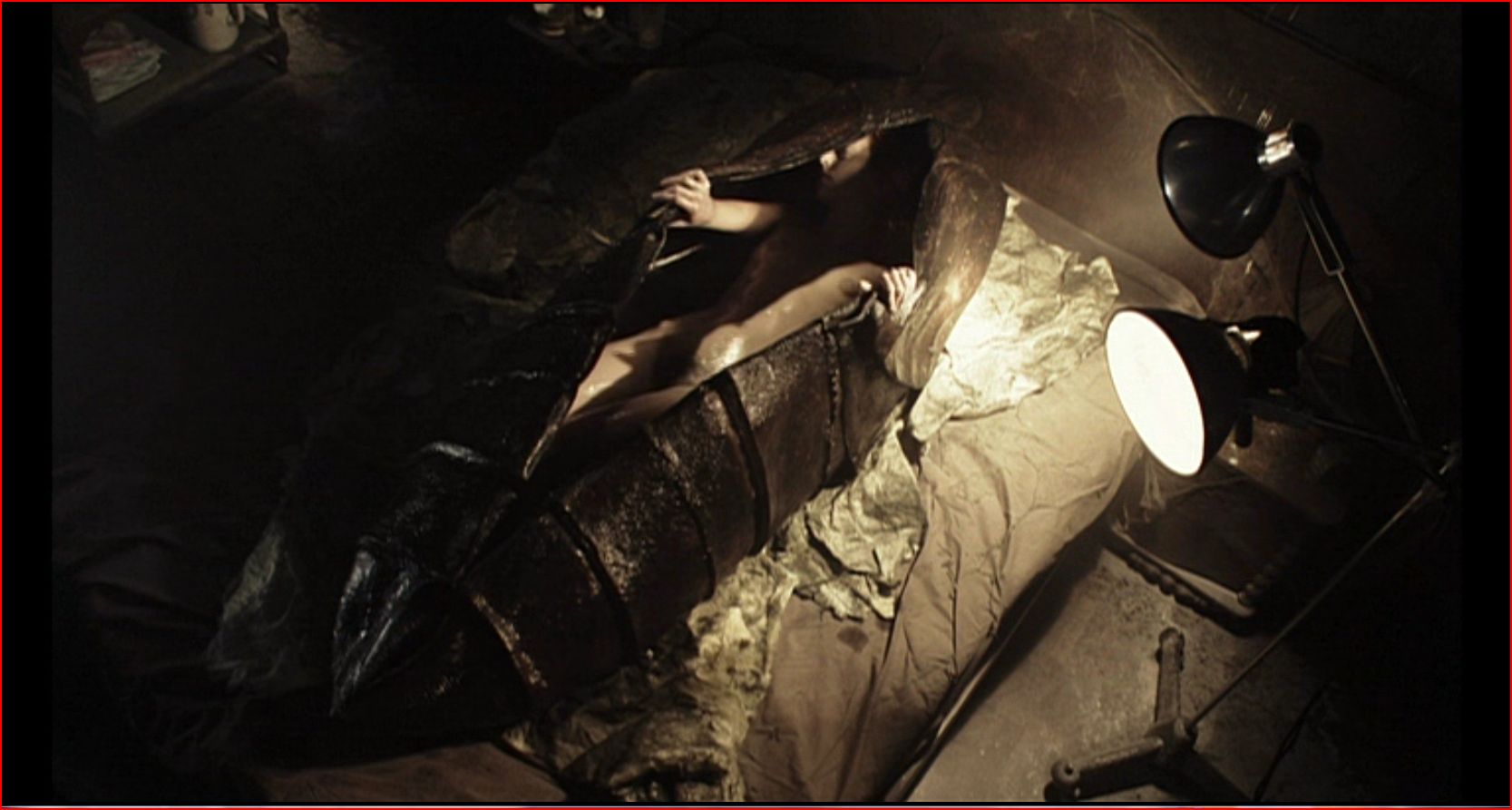 Stillbild 7 ur BLACK NIGHT (NUIT NOIRE)