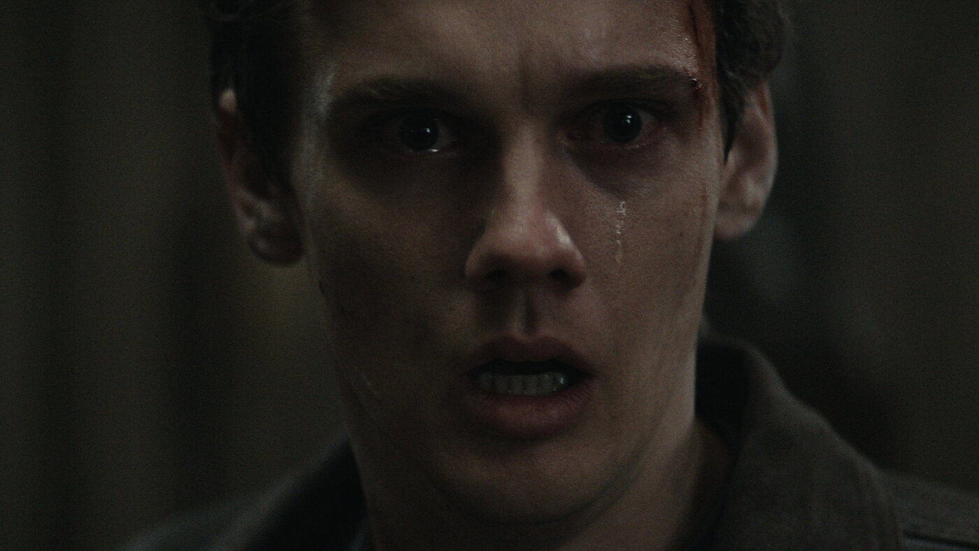 Stillbild 5 ur EVIL DEAD BURN
