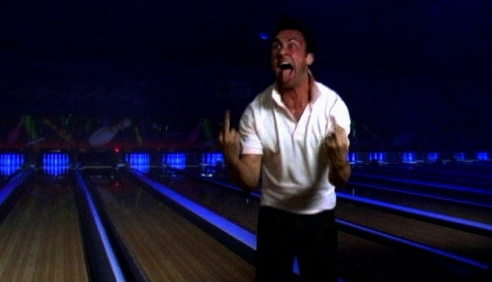 Stillbild 7 ur GUTTERBALLS - EN BLADNING AV SPLATTER OCH SLASHER!