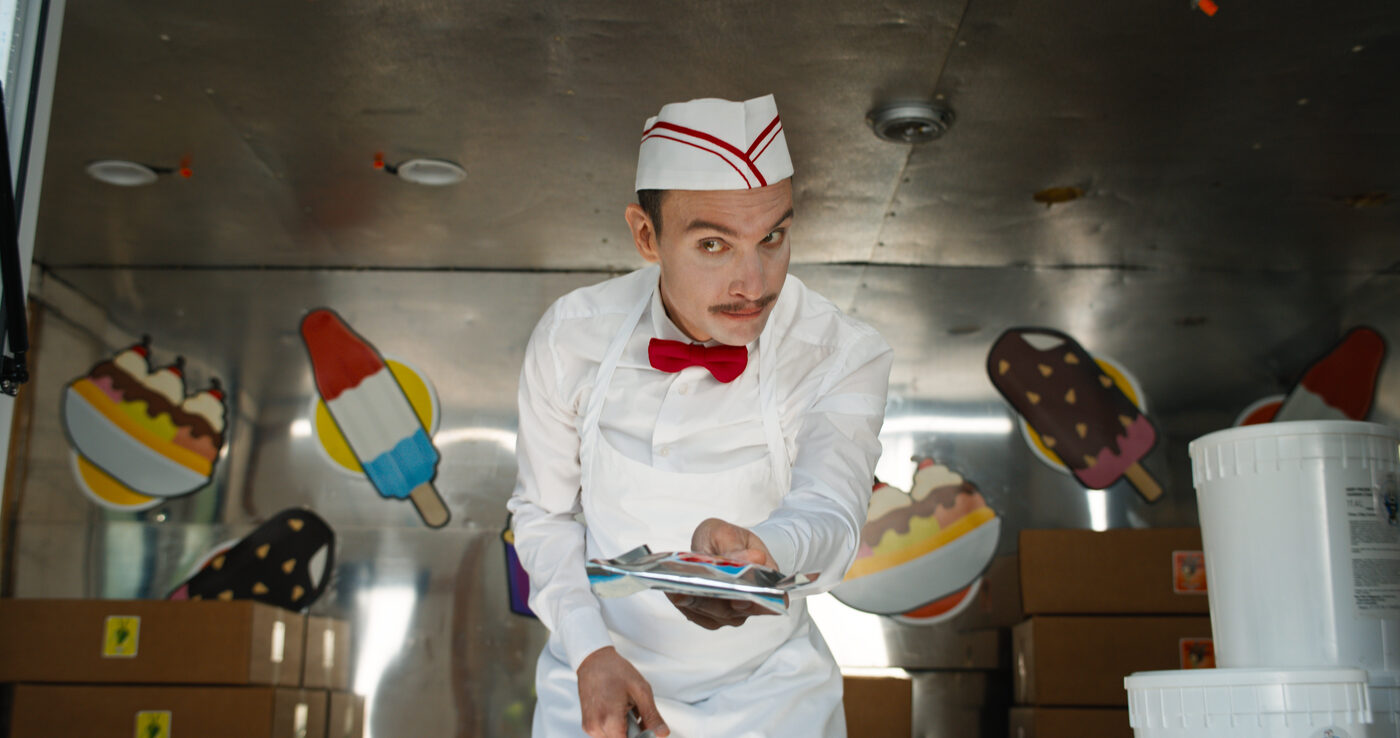 Stillbild 2 ur ICE CREAM MAN