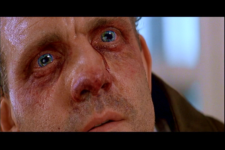 Stillbild 2 ur IN THE MOUTH OF MADNESS