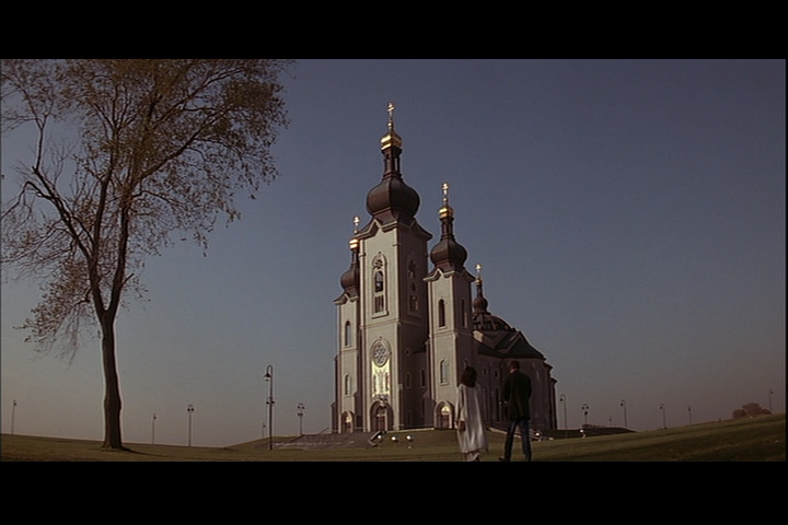 Stillbild 5 ur IN THE MOUTH OF MADNESS