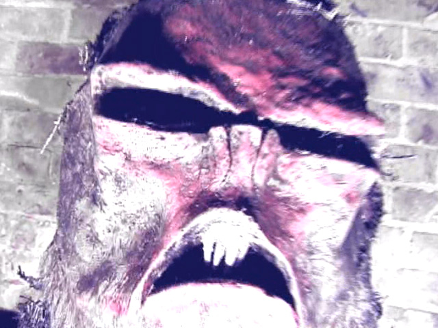 Stillbild 5 ur KILL THEM AND EAT THEM