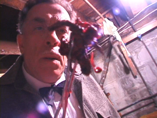 Stillbild 7 ur KILL THEM AND EAT THEM